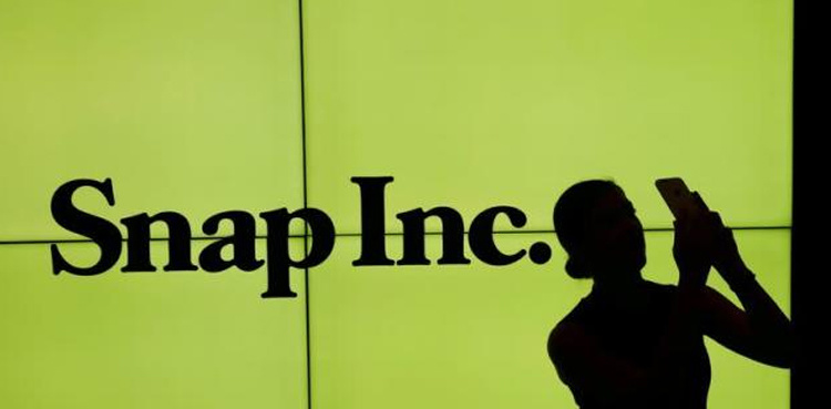 Snap tumbles, drags social media giants on Apple privacy tweak worries