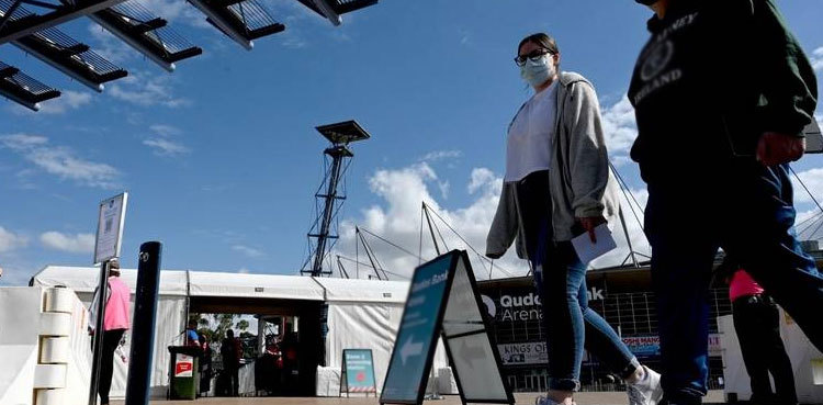 Parties push Australia's COVID-19 cases to record levels