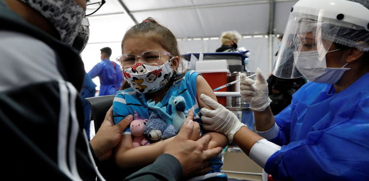 US CDC backs COVID-19 vaccine for children ages 5 to 11