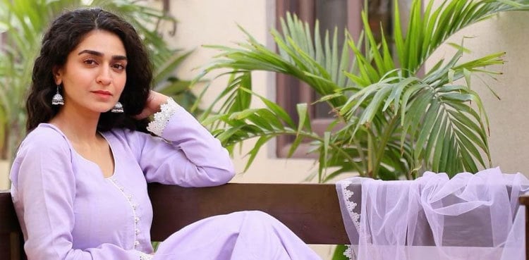 Hajra Yamin's latest pictures go viral