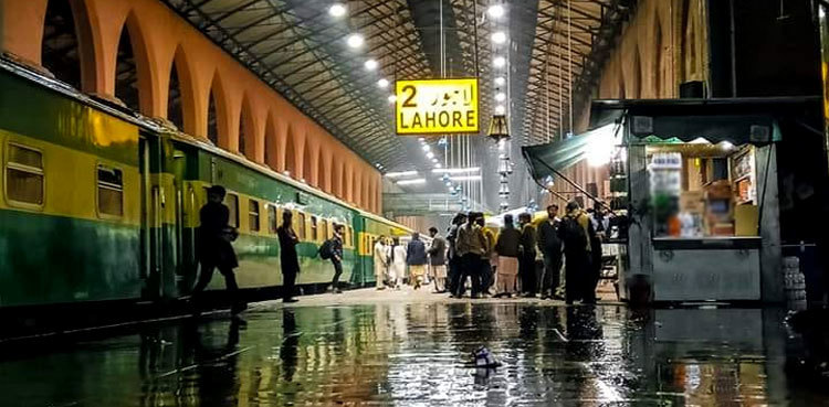 Train service between Lahore, Rawalpindi restored