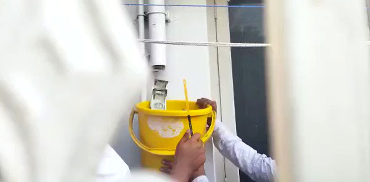 VIRAL: Money flows out of pipe during anti-corruption raid at officer's home
