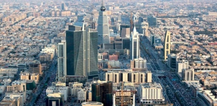 Saudi banks start updating payments' system for 3-month renewal of iqamas