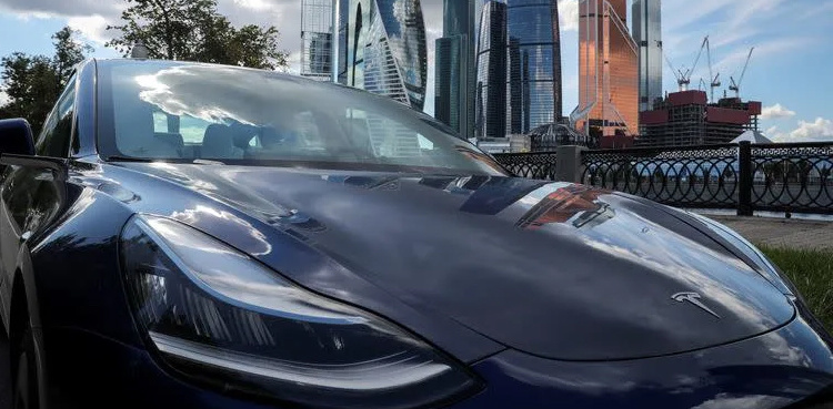 Tesla, electric SUVs get poor scores from Consumer Reports