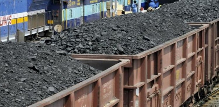 Eight wagons of coal train derail near Piplan railway station