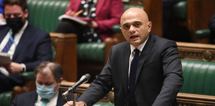 England has community transmission of Omicron variant: health minister