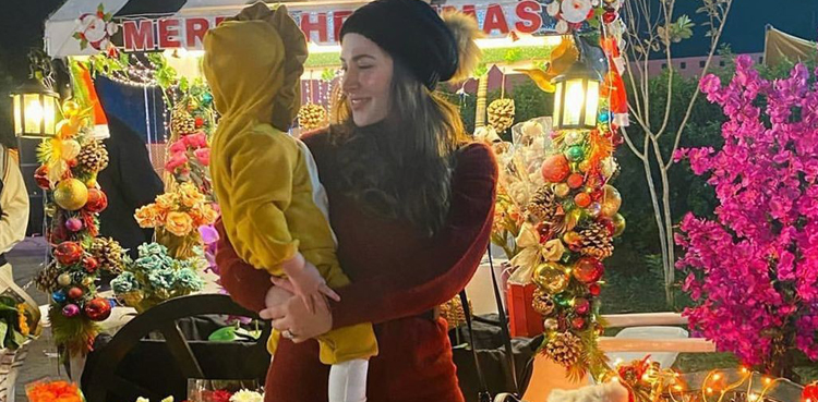 Naimal Khawar Abbasi's adorable picture with son Mustafa goes viral
