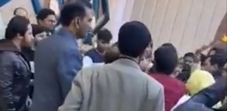 Viral: Groom beaten for demanding Rs31 lac in dowry