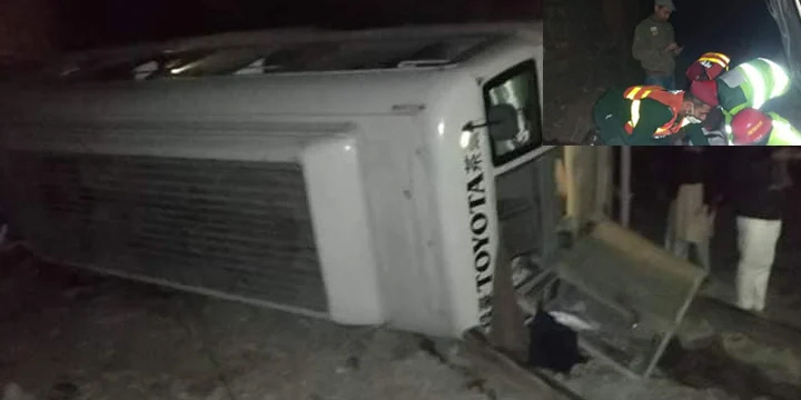 Three killed, 25 hurt after school bus falls from GT Road bridge