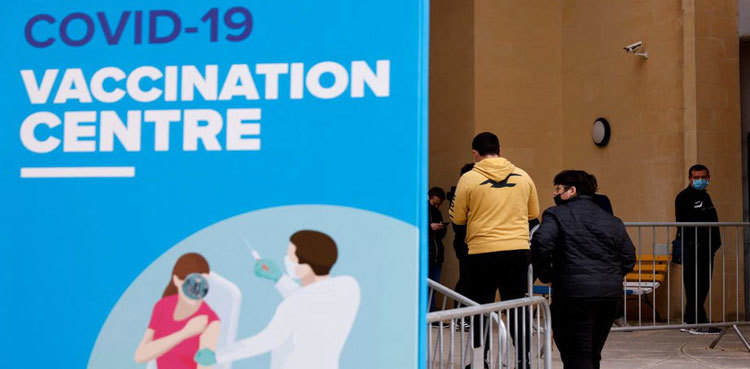 World nations try to balance Omicron restrictions while keeping economies open