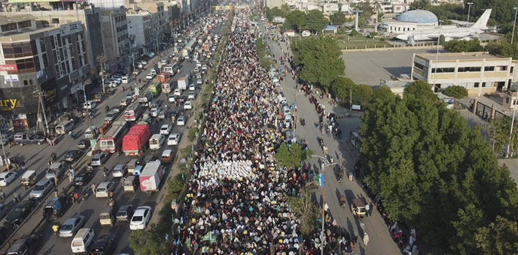 JI stages sit-in of women against Sindh LG law in Karachi