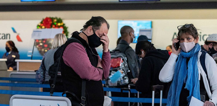 Omicron-related disruptions cause over 3,800 flight cancellations to kick off 2022