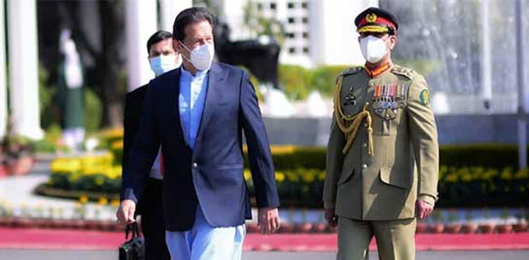 PM Imran Khan briefed on regional security situation at ISI headquarters