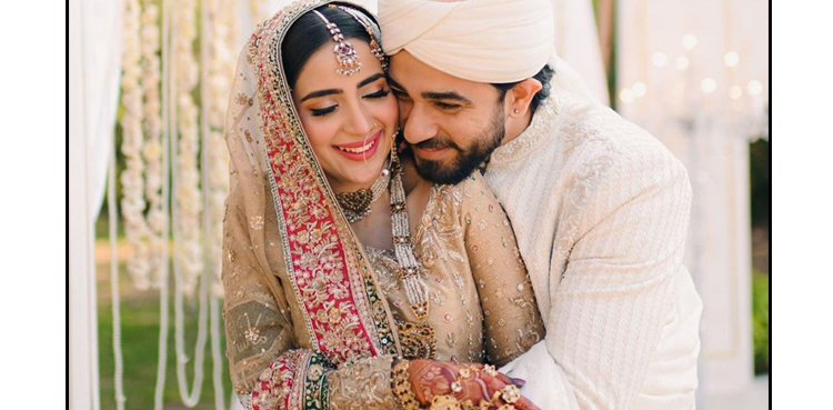 VIRAL: Actor Saboor Aly shares new pictures with husband Ali Ansari