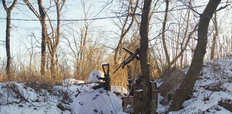 US tells diplomats' families to leave Ukraine, weighs troop options