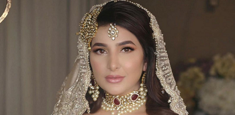 Areeba Habib's 'shendi' turns out to be a starry affair