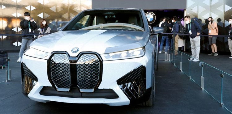 Change your car's colour with an app!