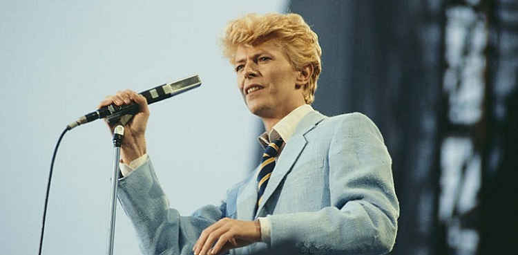 Warner Group purchases David Bowie's work catalog