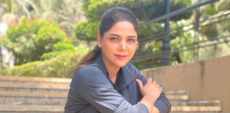 'At a turning point in my life': Hadiqa Kiani on being 'alone'