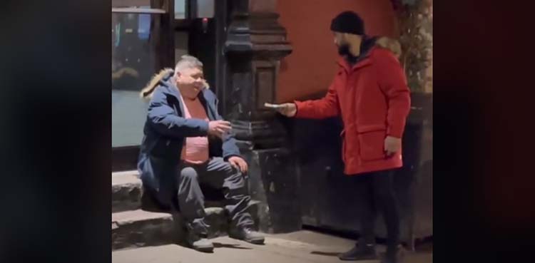 TikToker gives away cash to homeless man, video goes viral