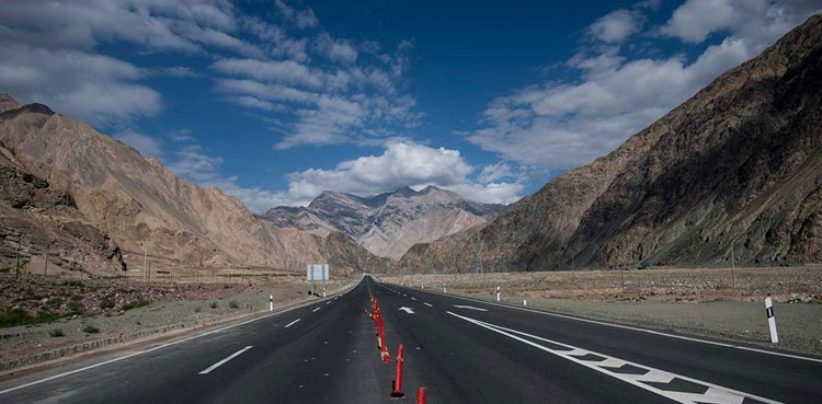 'Work on dualization of Karachi-Quetta highway to start next month'