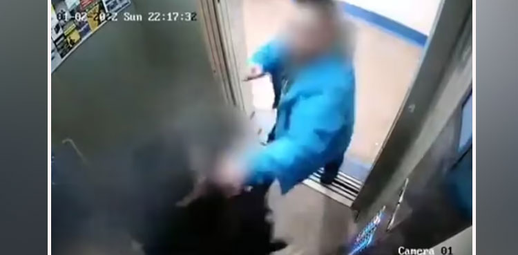 Viral: Man punches up child molester in elevator