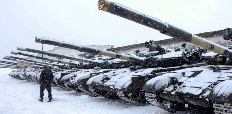 Ukraine announces plan to boost army, raise soldiers' pay