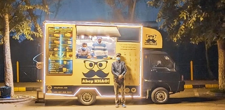 'Abey Khao': Pakistan's first deaf-staffed food truck
