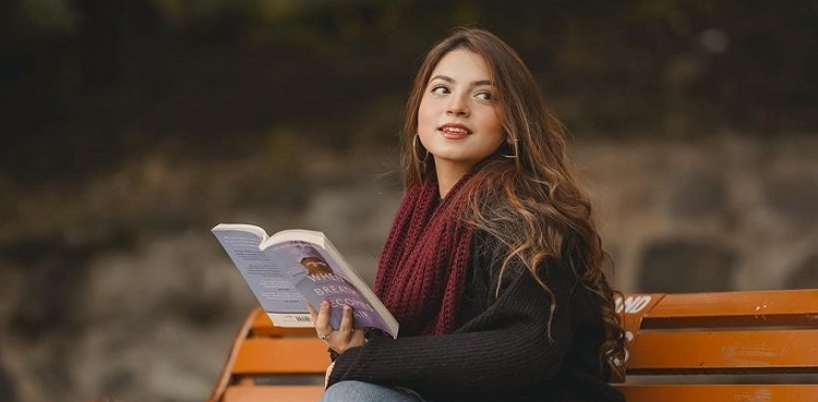 'Pawri-girl' Dananeer celebrates a year of her viral video