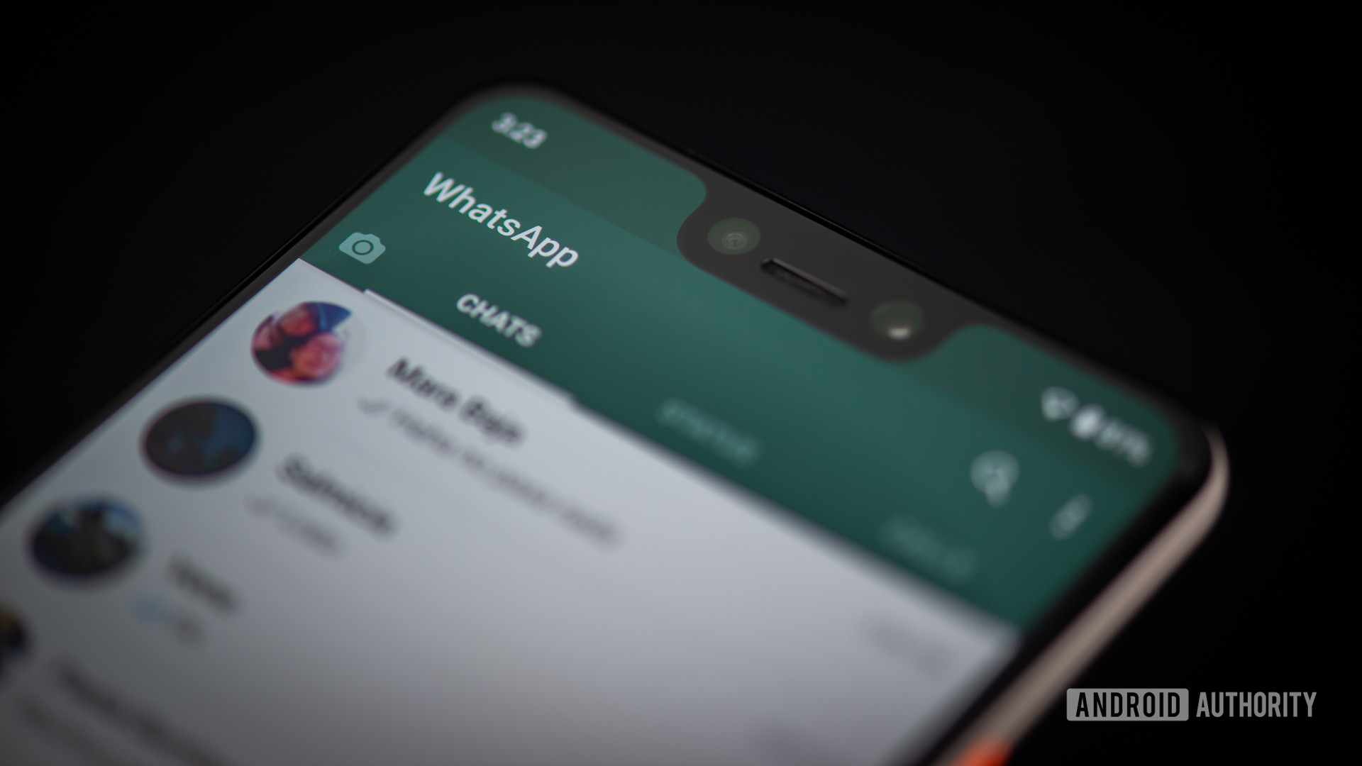 WhatsApp to restore old contacts list after negative feedback
