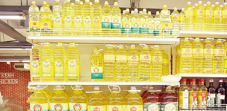 To lower cooking oil prices, India buys Russian sunflower oil