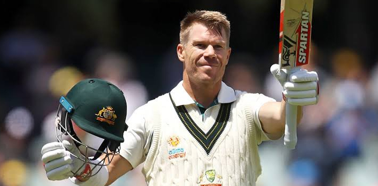 #PAKvAUS: David Warner entertains Rawalpindi crowd with dance moves