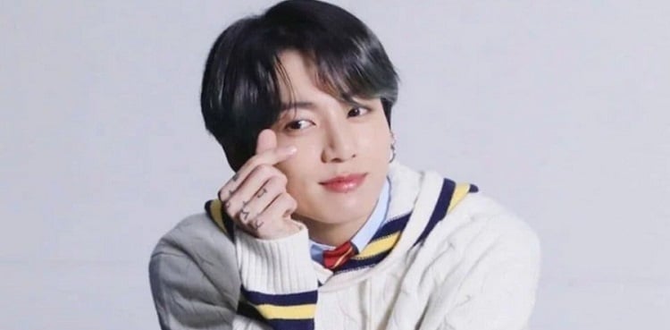 BTS star Jungkook introduces his girlfriend after viral video