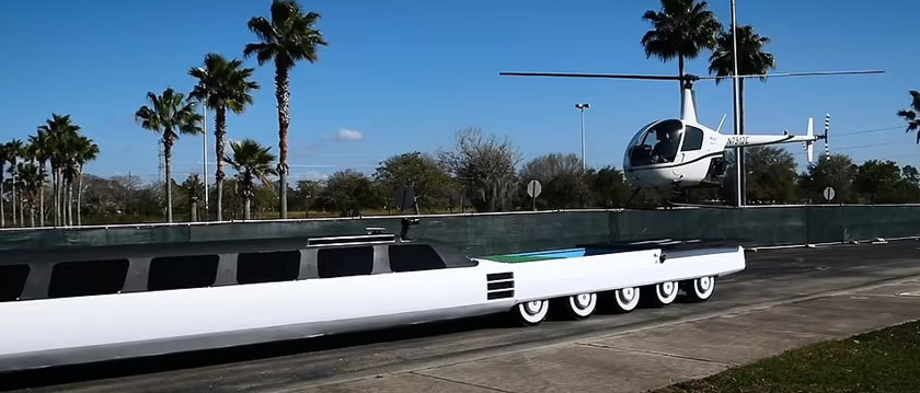 World's longest car has a jacuzzi,mini-golf and Helipad