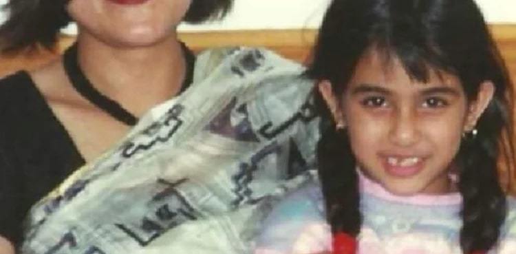 Can you guess this leading actor from her childhood picture?