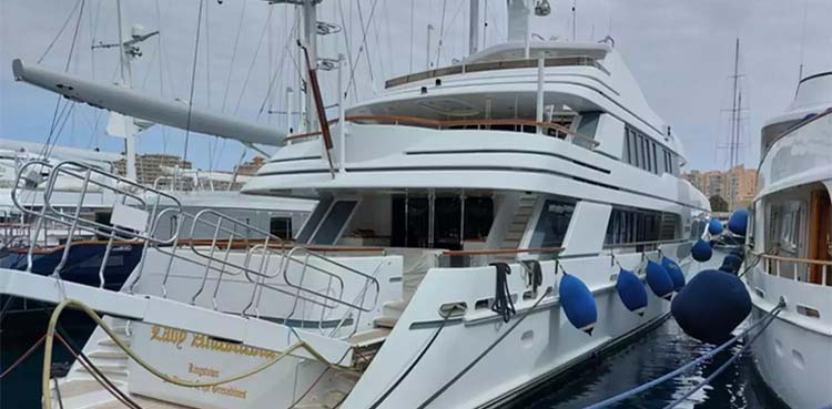 Ukraine’s sailor sinks £5mn luxury yacht of Russian boss in 'revenge'