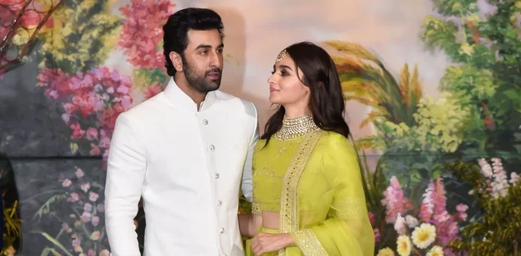 Ranbir Kapoor-Alia Bhatt wedding date postponed? Here's why!
