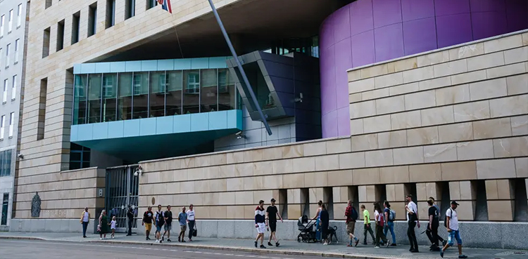 UK security guard extradited from Germany over Russia spy charges