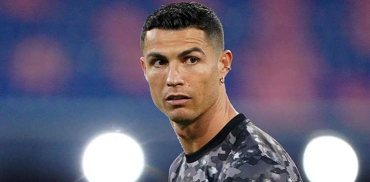Cristiano Ronaldo announces death of newborn son