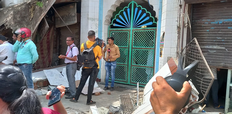 Jahangirpuri: Pakistan expresses concern over bulldozing of Muslim-owned properties in India