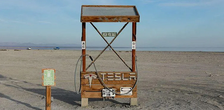 Chile's state-owned mining giant forms lithium extraction alliance