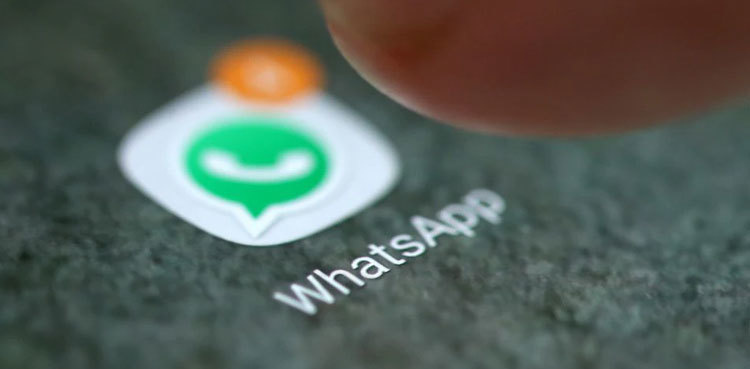 Russia fines WhatsApp and Snapchat
