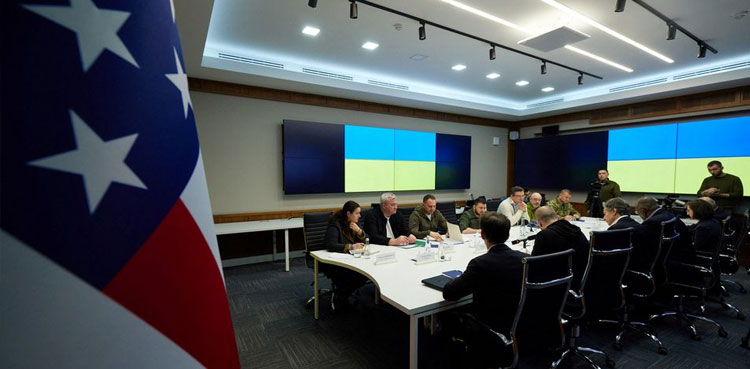 Russia warns United States against sending more arms to Ukraine