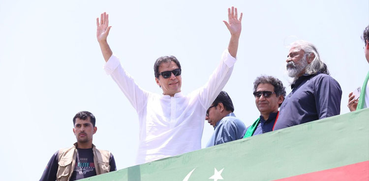 PTI's Azadi March enroute to Islamabad amid blockades, crackdown, shelling