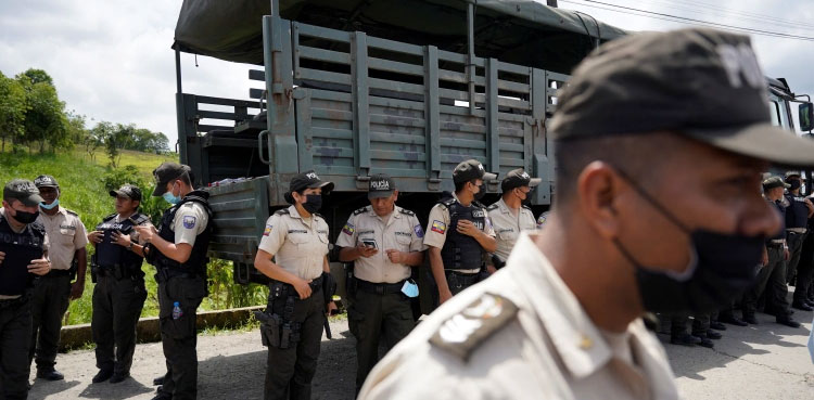 Nine shot dead at pool bar in Ecuador tourist city