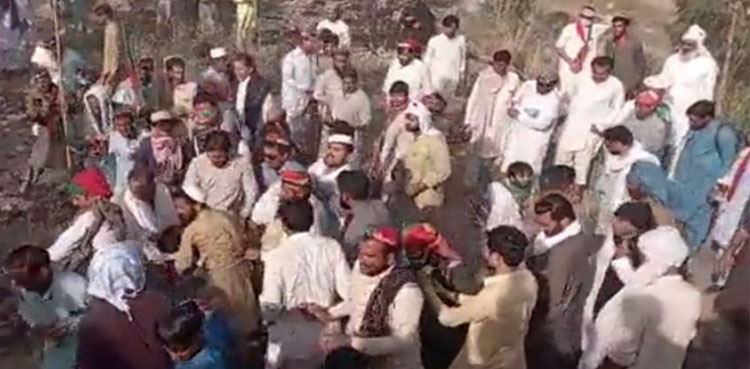 Lahore: PTI worker dies after falling from bridge