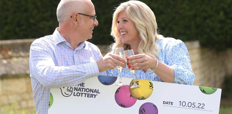 Joe and Jess Thwaite: Couple land record lottery jackpot of £185 million