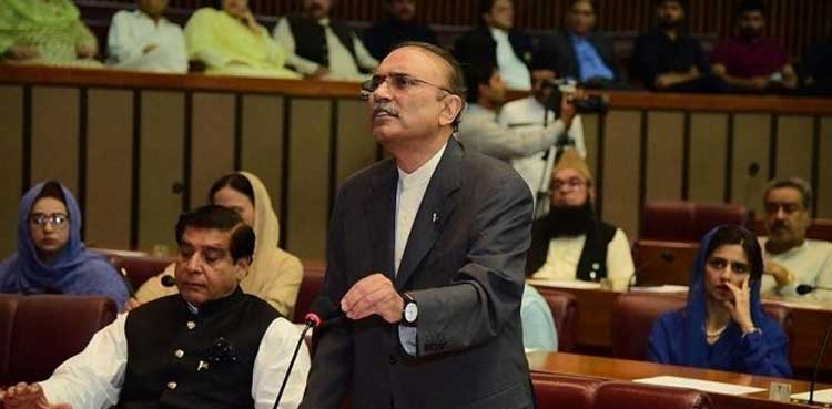 Asif Ali Zardari reaches Lahore, to host luncheon for Punjab CM