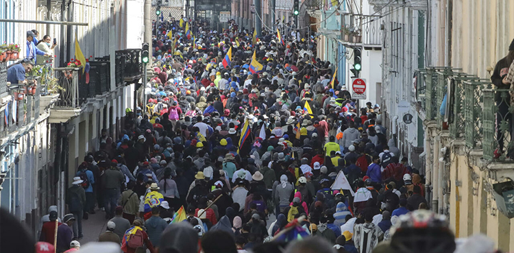 High fuel prices: Life on pause in Ecuadoran capital gripped by protests