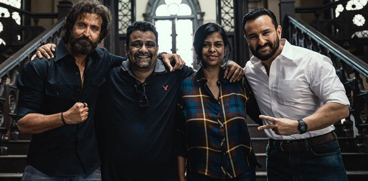 Hrithik Roshan praises Saif Ali Khan's 'powerful presence' in Vikram Vedha